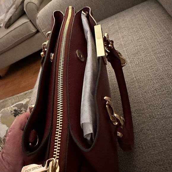 Michael Kors Rochelle Large Satchel in Brandy with Gold Hardware NEW WITH TAGS - Picture 14 of 16